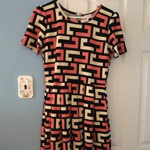 Large LuLaRoe Amelia